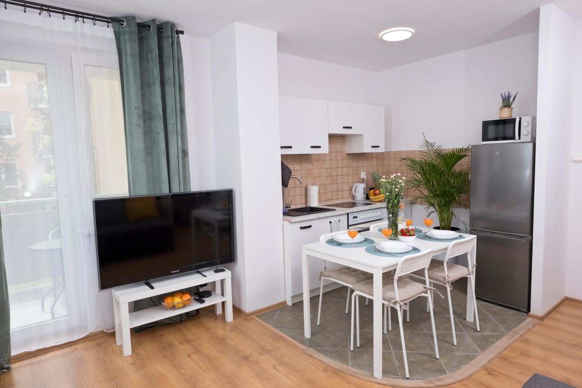 Apartment Sloneczny 9 *